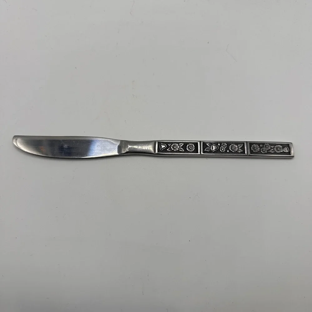 Vintage‎ Floral Panel Stainless Steel Dinner Knife Made in Korea Serrated Edge